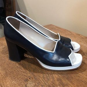 Bonwitt Teller Vintage peep toe heels size 6